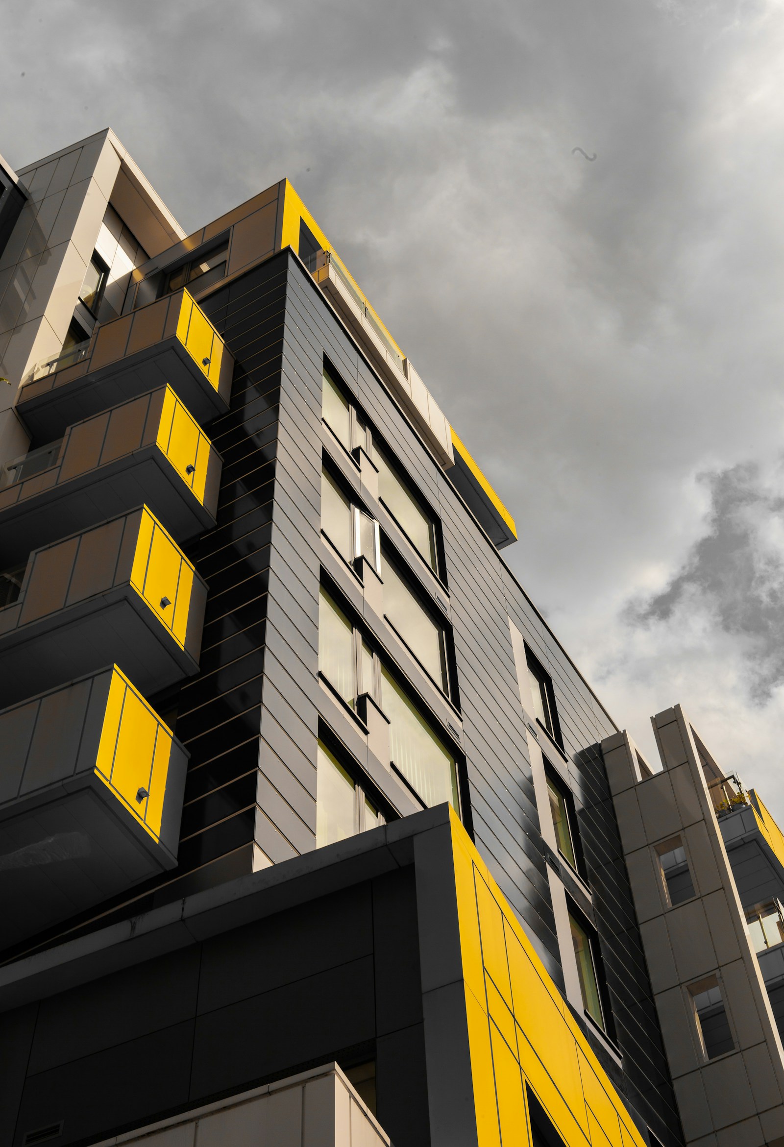 ModuBot 6-Achs-Robotersystem mit Palettenhandling